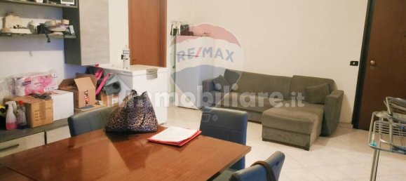 Apartamento de 3 dormitorios en Villanterio, Italy No. 66327 13