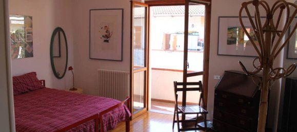 6 rooms House in Carrara, Italy No. 23250 7