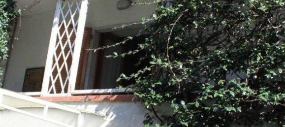 6 rooms House in Carrara, Italy No. 23250 6