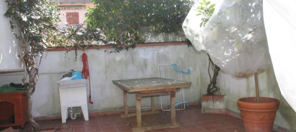 6 rooms House in Carrara, Italy No. 23250 16