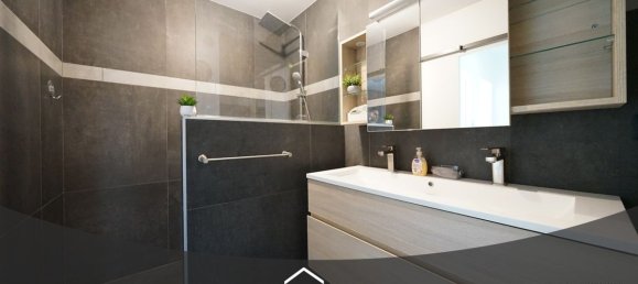 4 rooms Apartment in Grenoble, France No. 342542 9