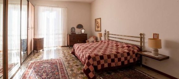 4 rooms Apartment in Soresina, Italy No. 193849 9
