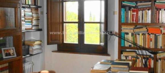 Casa de 10 habitaciónes en Cerreto Guidi, Italy No. 32540 77