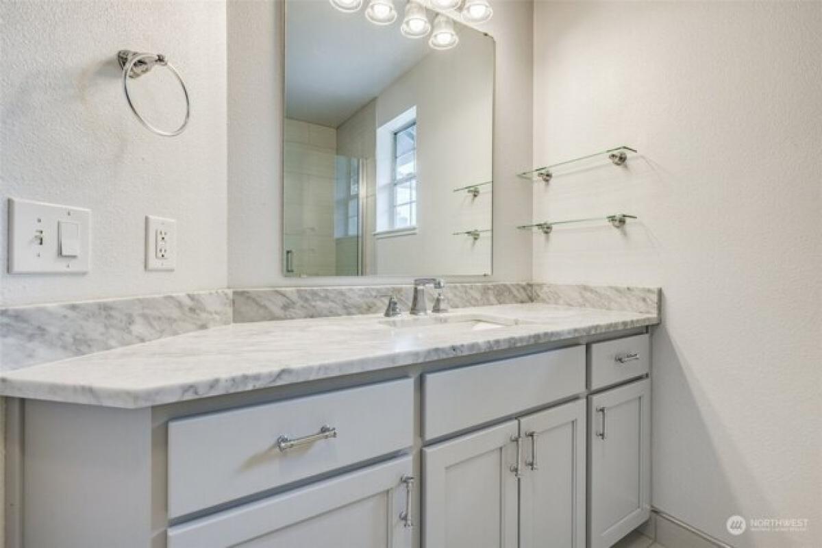 3 bedrooms House in Edgewood, USA No. 386229