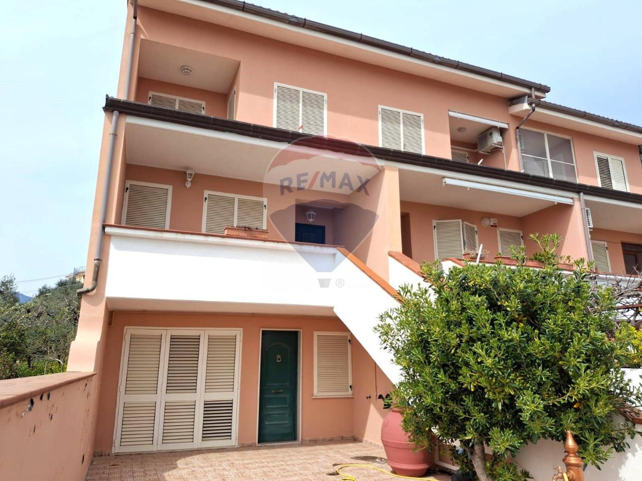 6-Zimmer Villa in Minturno, Italy, Nr. 9200