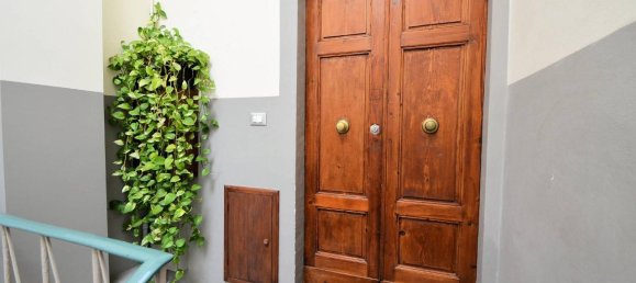 Apartamento de 4 habitaciónes en Florence, Italy No. 159606 4