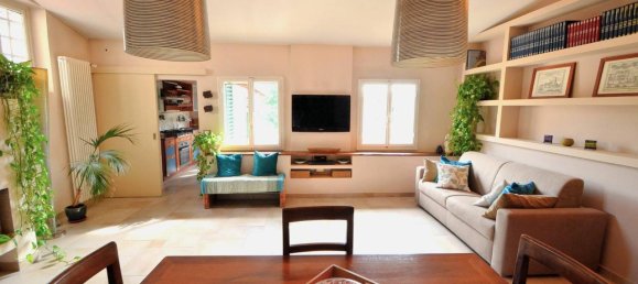 Apartamento de 4 habitaciónes en Florence, Italy No. 159606 11