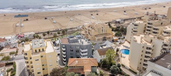 7 bedrooms House in Portimao, Portugal No. 171898 2