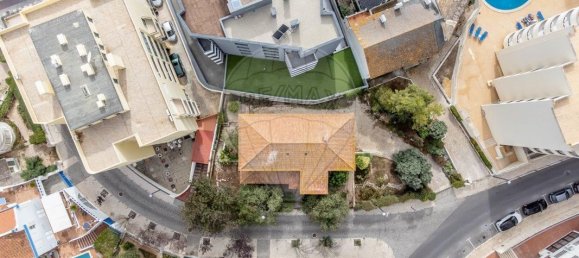 7 bedrooms House in Portimao, Portugal No. 171898 3