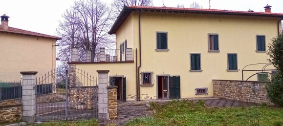 Apartamento de 6 habitaciónes en Poppi, Italy No. 196767 4