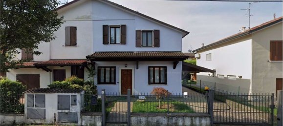 Casa de 3 dormitorios en Brescia, Italy No. 361361 8