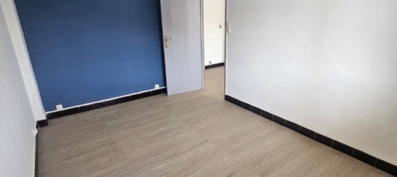 2 bedrooms Apartment in Marseille, France No. 334514 2