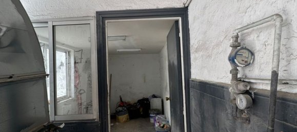 276m² Commercial property in Madrid, Spain No. 157904 3