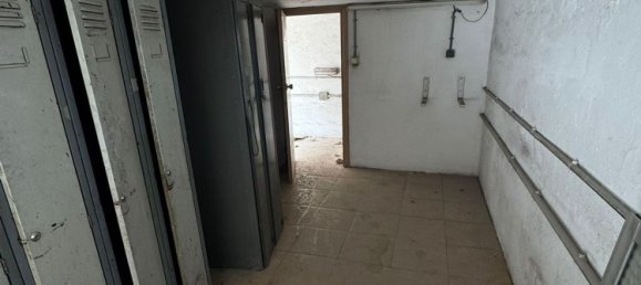 276m² Commercial property in Madrid, Spain No. 157904 5