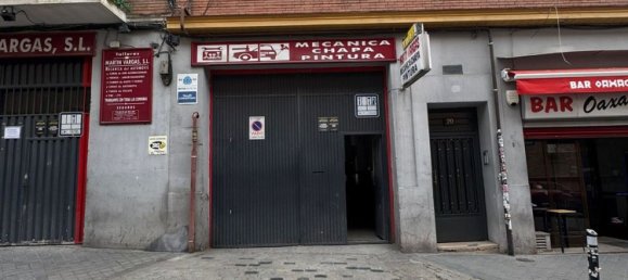 276m² Commercial property in Madrid, Spain No. 157904 2