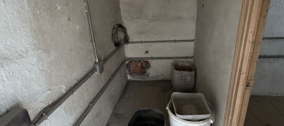 276m² Commercial property in Madrid, Spain No. 157904 7