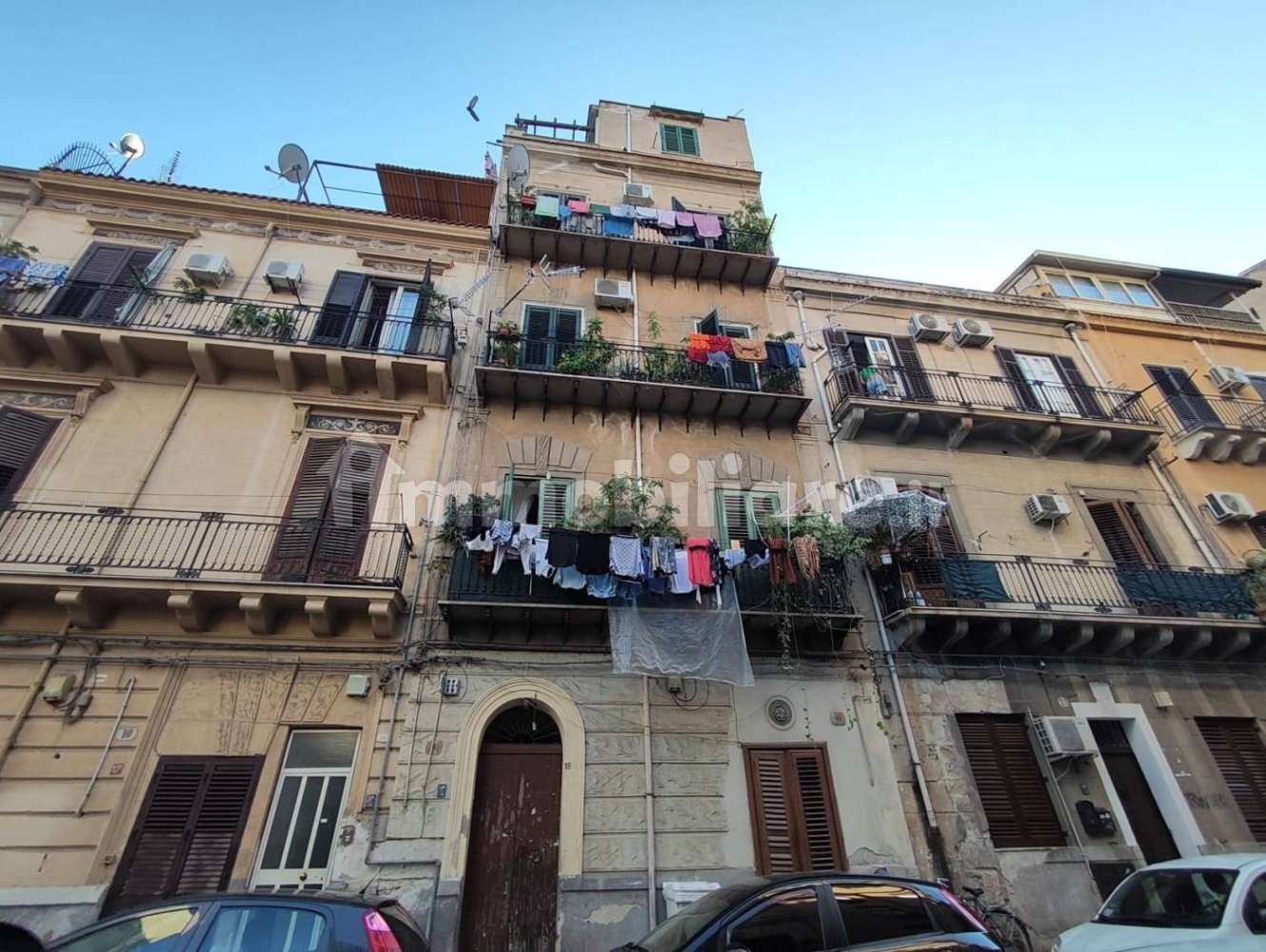 11 Schlafzimmer Wohnung in Palermo, Italy, Nr. 359084