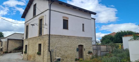 7-Zimmer Villa in Crecchio, Italy, Nr. 42359 2