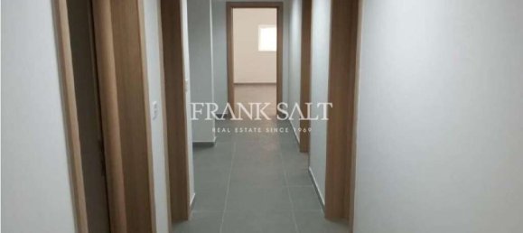 Bureau à Sliema, Malta 150m² No. 12144 19