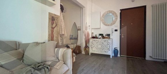 3 rooms Apartment in Bologna, Italy No. 34591 16