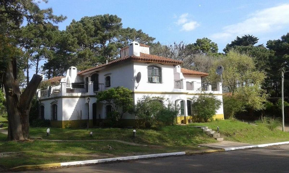 2 bedrooms Apartment in Mar del Plata, Argentina No. 88958