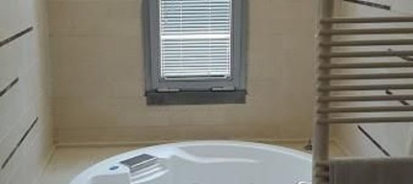 6 bedrooms Villa in Carrara, Italy No. 48160 18