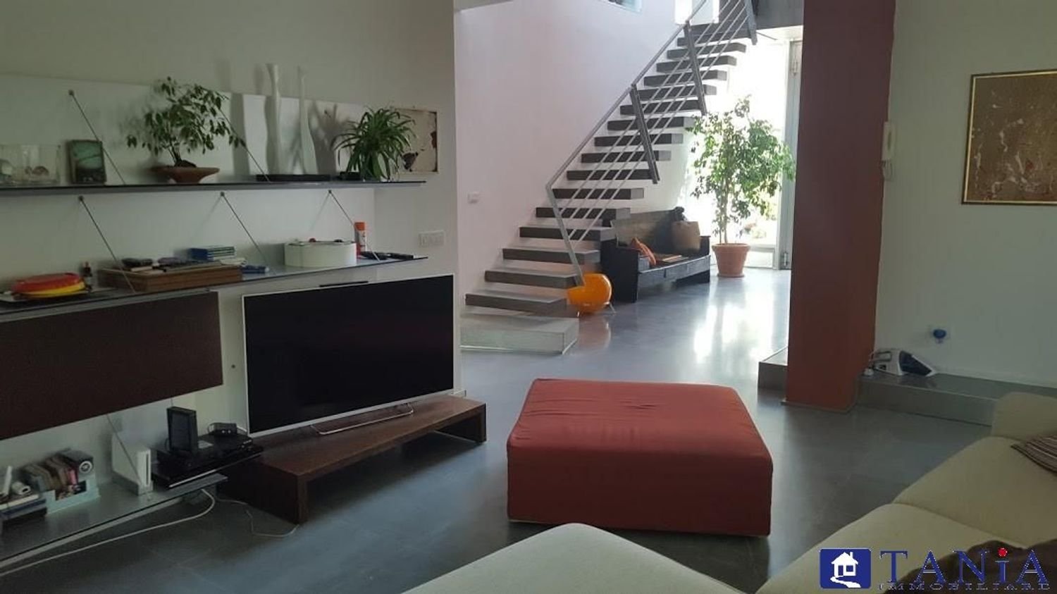 6 bedrooms Villa in Carrara, Italy No. 48160