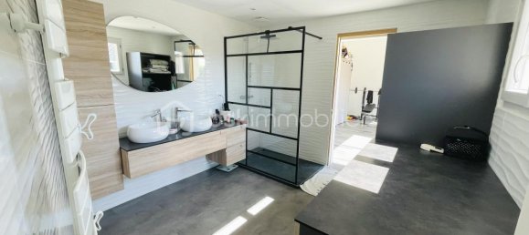 Дом с 4 спальнями в Приморская Сена, Франция № 338634 4