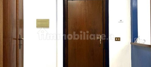 Oficina de 3 habitaciónes en Luino, Italy No. 92606 10