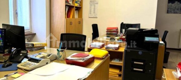 Oficina de 3 habitaciónes en Luino, Italy No. 92606 18