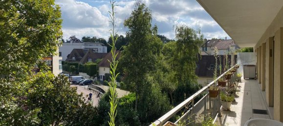 3 bedrooms Apartment in Yvelines, France No. 124601 2