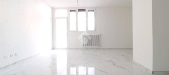 Квартира с 2 спальнями в Сассуоло, Италия № 14109 13