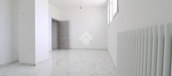 Квартира с 2 спальнями в Сассуоло, Италия № 14109 9