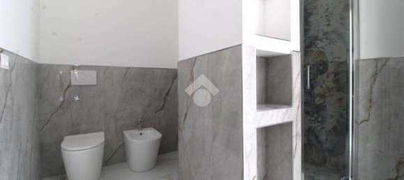 Квартира с 2 спальнями в Сассуоло, Италия № 14109 12