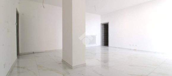 Квартира с 2 спальнями в Сассуоло, Италия № 14109 7