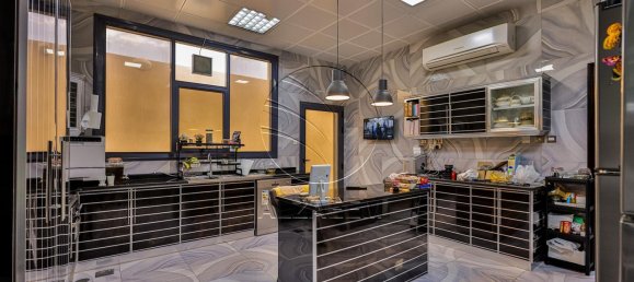 5 bedrooms Villa in Abu Dhabi, UAE No. 29264 14