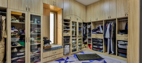 5 bedrooms Villa in Abu Dhabi, UAE No. 29264 19