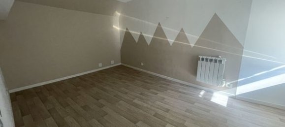 3 bedrooms House in Thure, France No. 314700 3