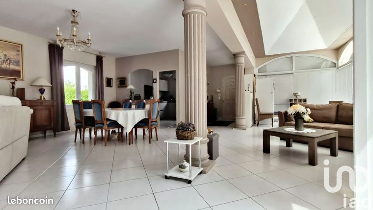 Вилла с 3 спальнями в Марн, Франция № 313763