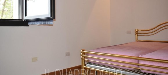 Casa de 4 habitaciónes en Cesena, Italy No. 17609 11