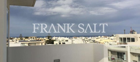 3 bedrooms Penthouse in Swieqi, Malta No. 3989 9