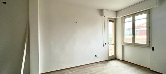 Studio in Florence, Italy, Nr. 37200 10