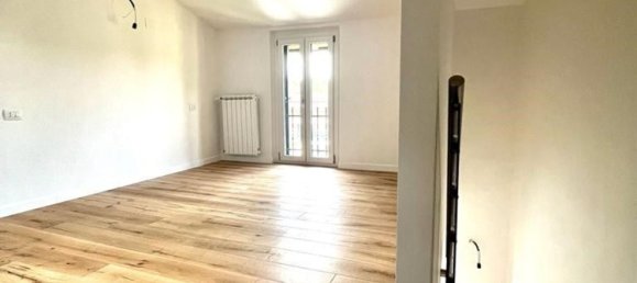 Studio in Florence, Italy, Nr. 37200 19