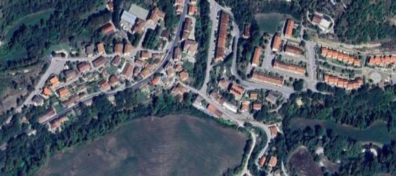 4 Schlafzimmer Wohnung in Urbino, Italy, Nr. 339294 2