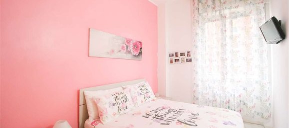 3 bedrooms Apartment in Paderno Dugnano, Italy No. 357954 9