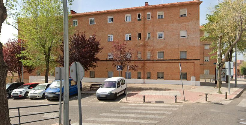 Apartamento de 3 dormitorios en Guadalajara, Spain No. 139412