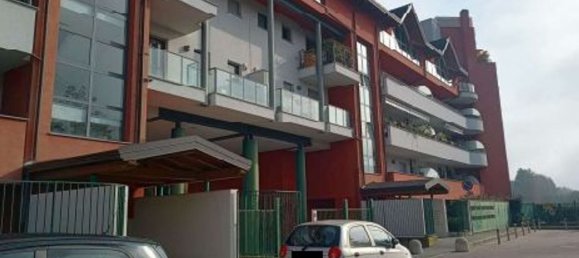 3-salle Appartement à Legnano, Italy No. 331531 4