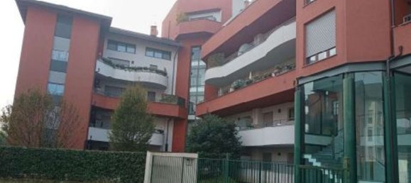 3-salle Appartement à Legnano, Italy No. 331531 6