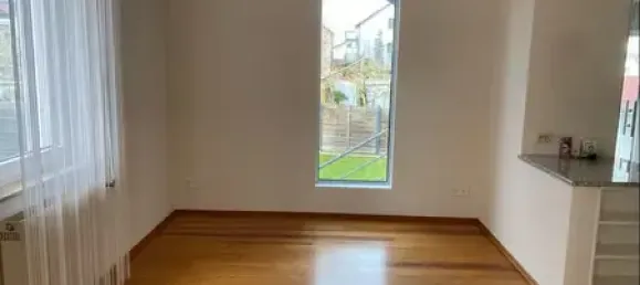 3 Schlafzimmer Haus in Esslingen, Germany, Nr. 72724 4