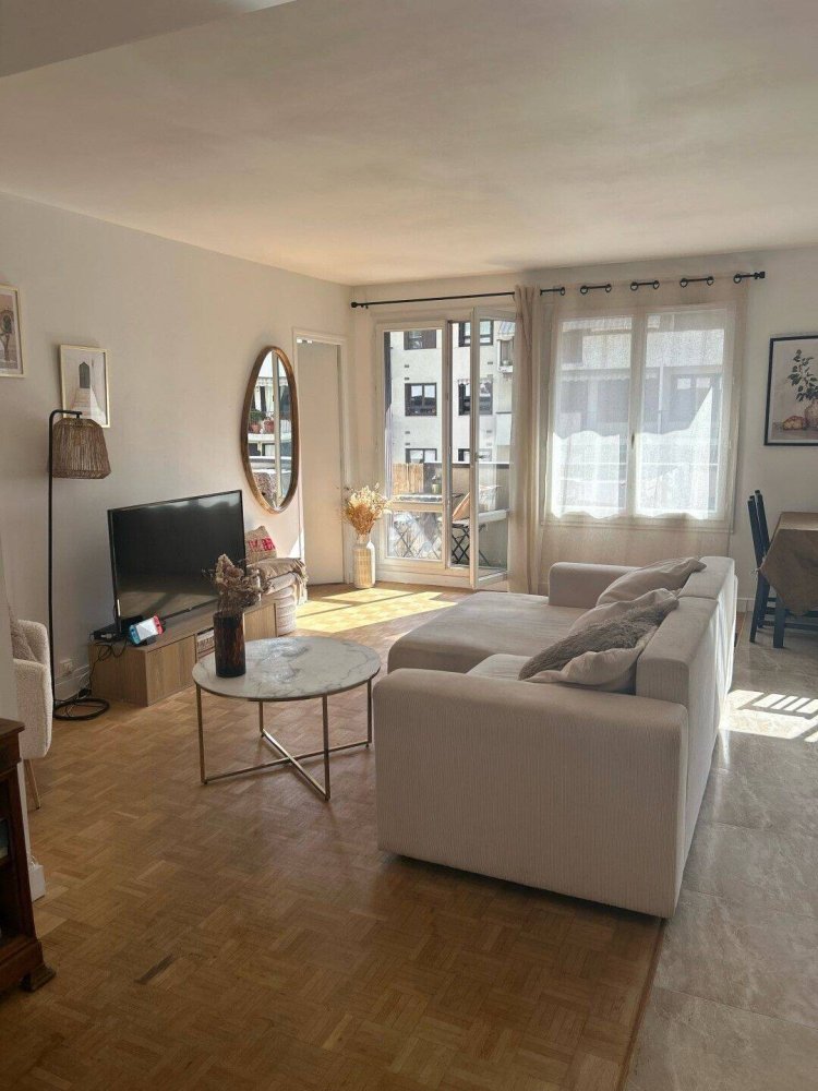 2 chambres Appartement à Bois-Colombes, France No. 329239